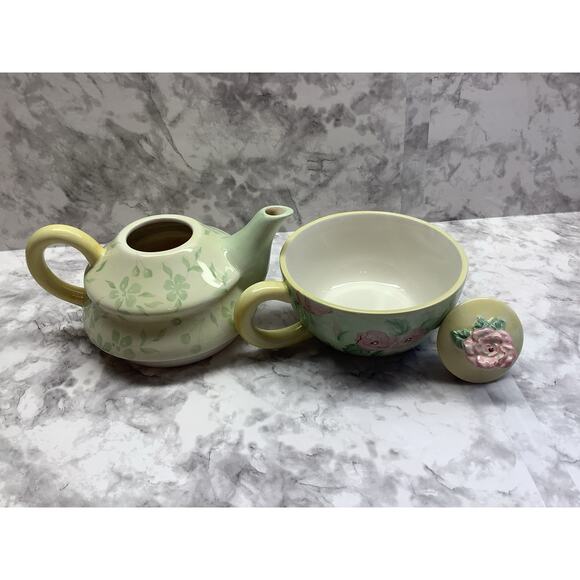 Capriware Ceramic Teapot/Cup - Tea For One - Hand Painted Roses Green/Pink - Picture 5 of 6